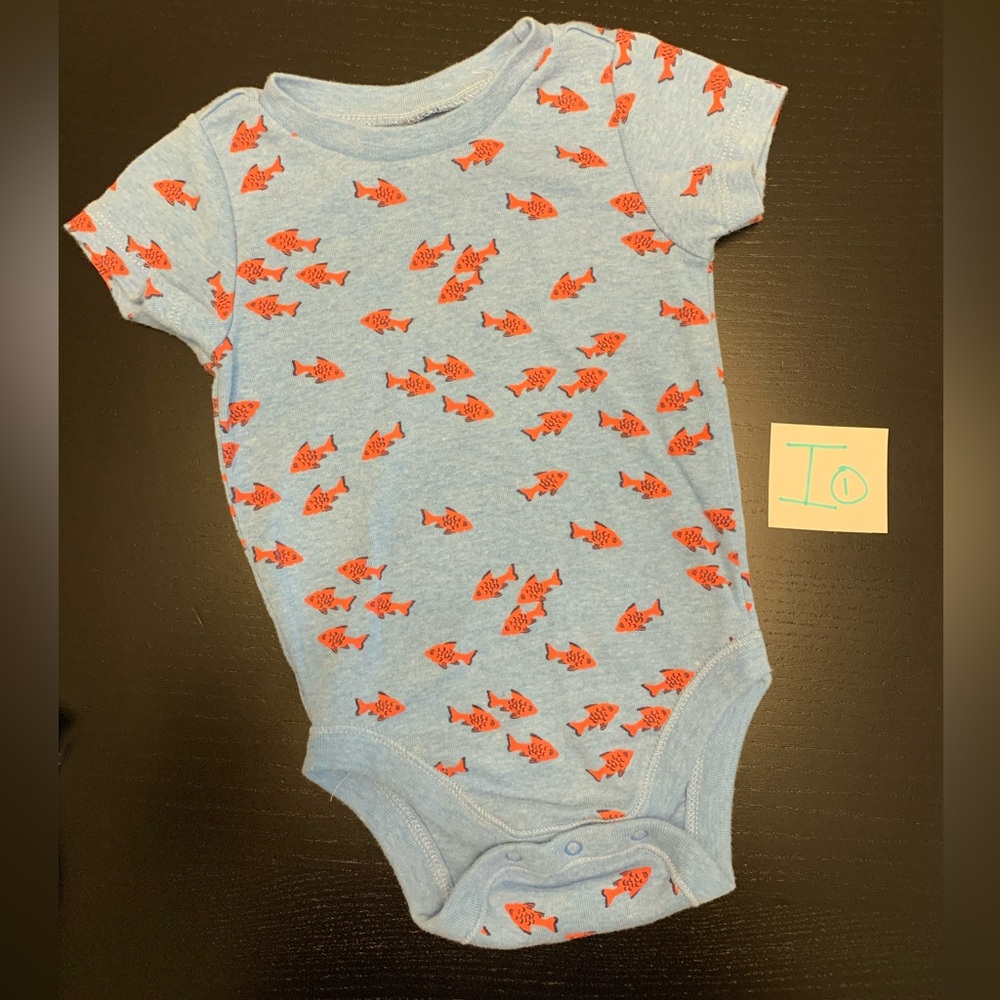 ⭐️5/$10.00⭐️ Old Navy Fish Theme Onesie